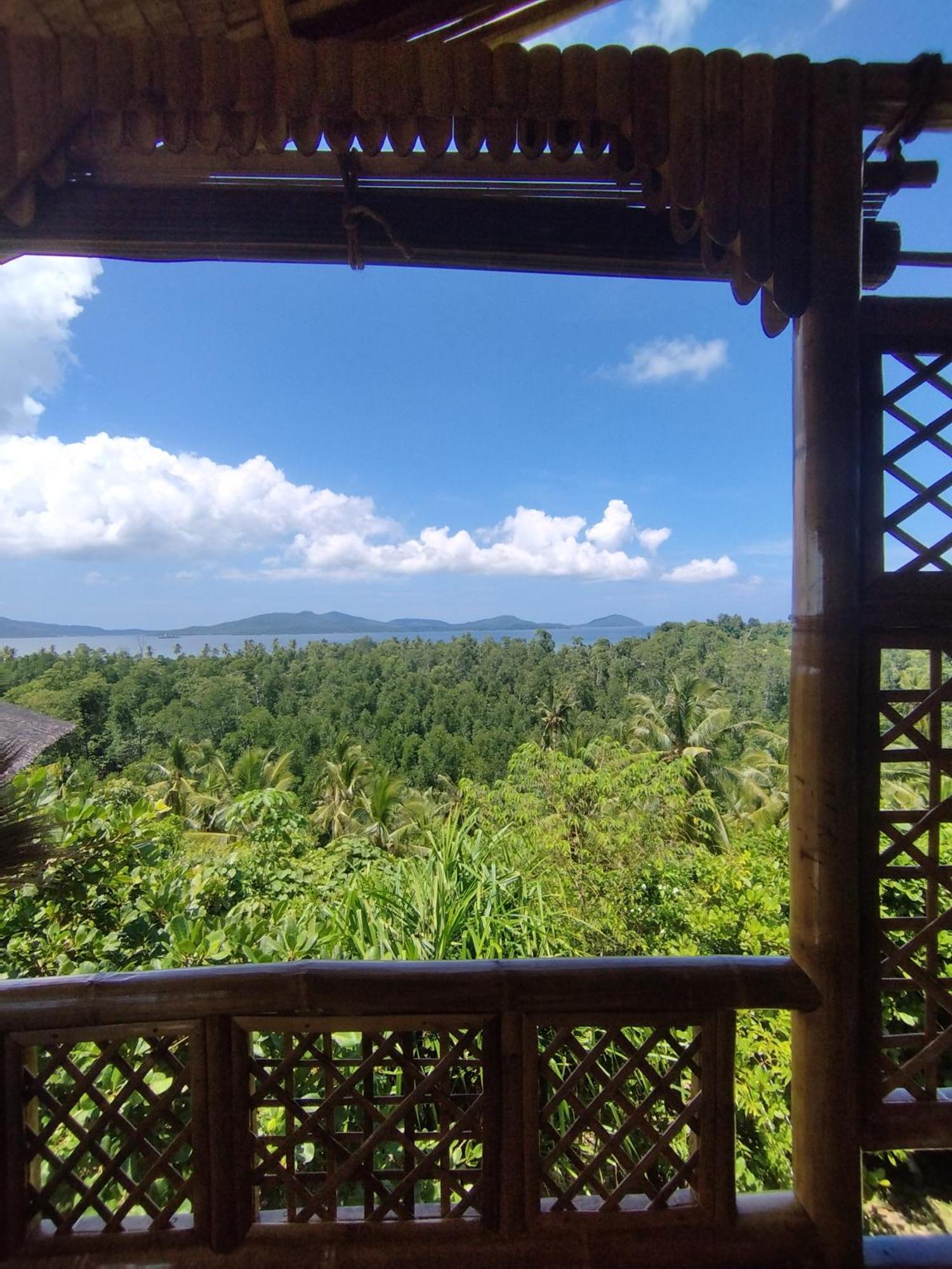 Ocean Green Eco Lodge Puerto Princesa Buitenkant foto