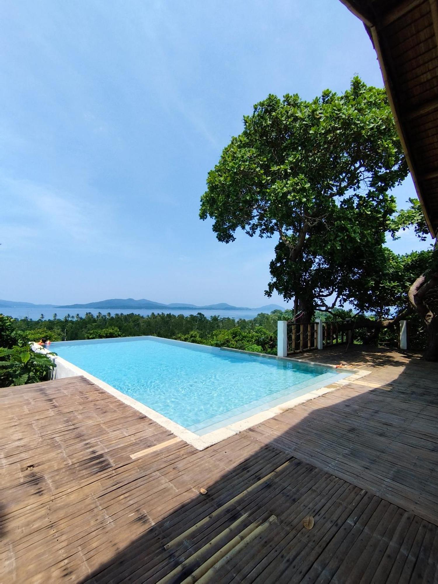 Ocean Green Eco Lodge Puerto Princesa Buitenkant foto