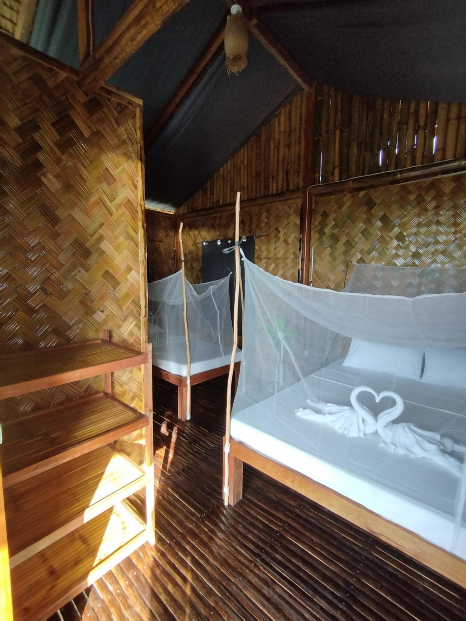 Ocean Green Eco Lodge Puerto Princesa Buitenkant foto