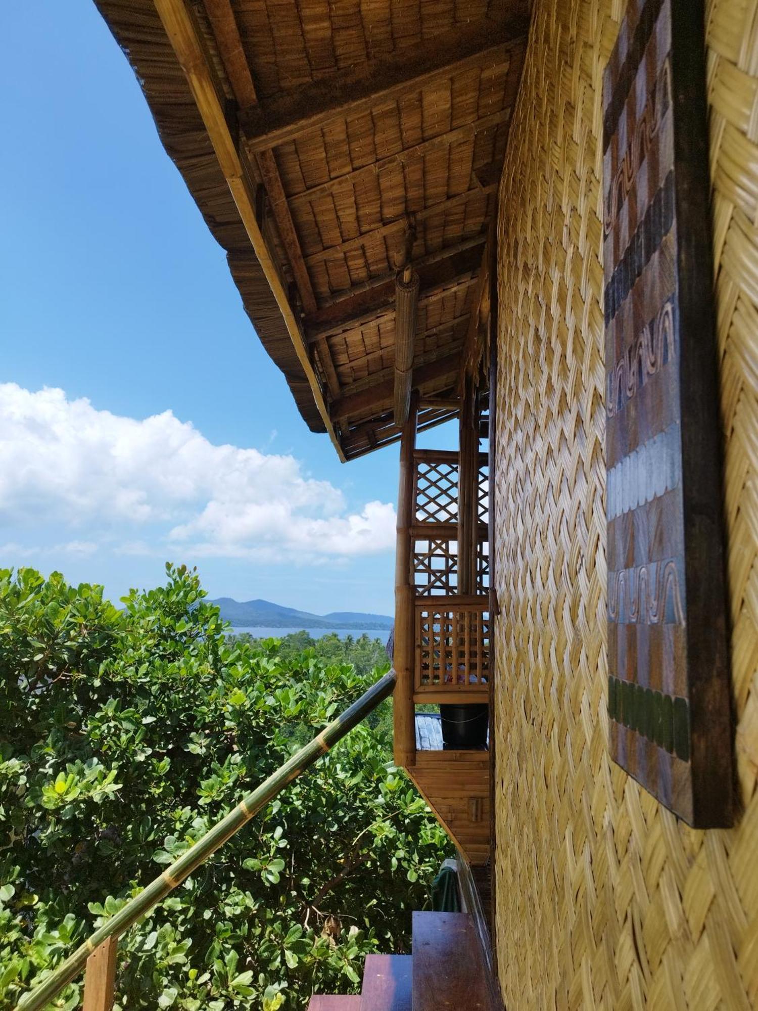 Ocean Green Eco Lodge Puerto Princesa Buitenkant foto