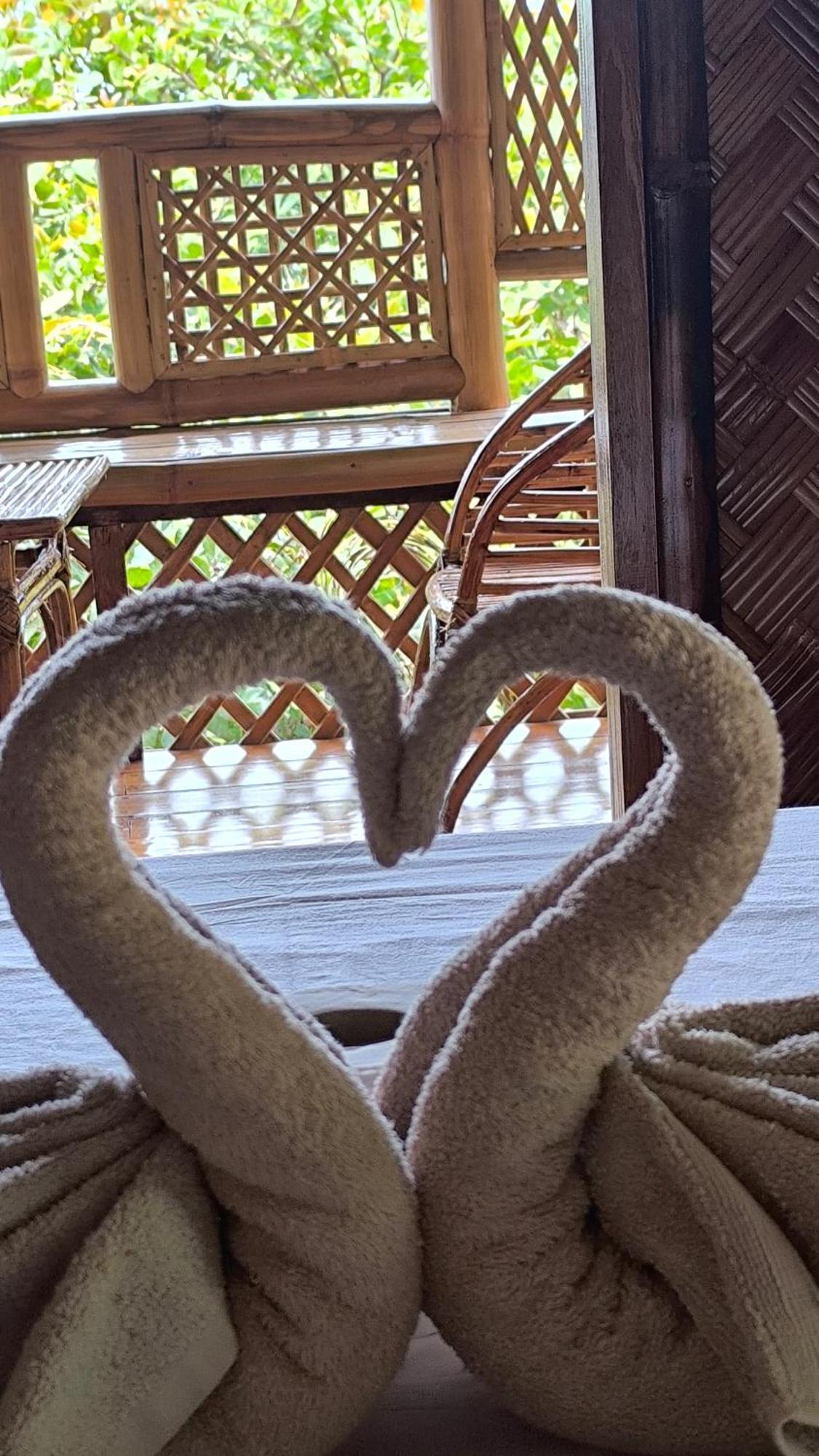 Ocean Green Eco Lodge Puerto Princesa Buitenkant foto